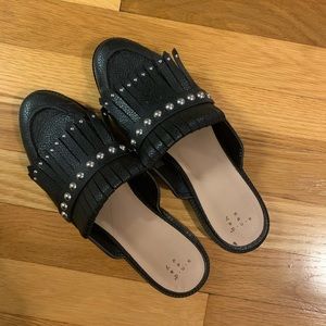 A New Day Karoline Mules. Size 8, Great Condition